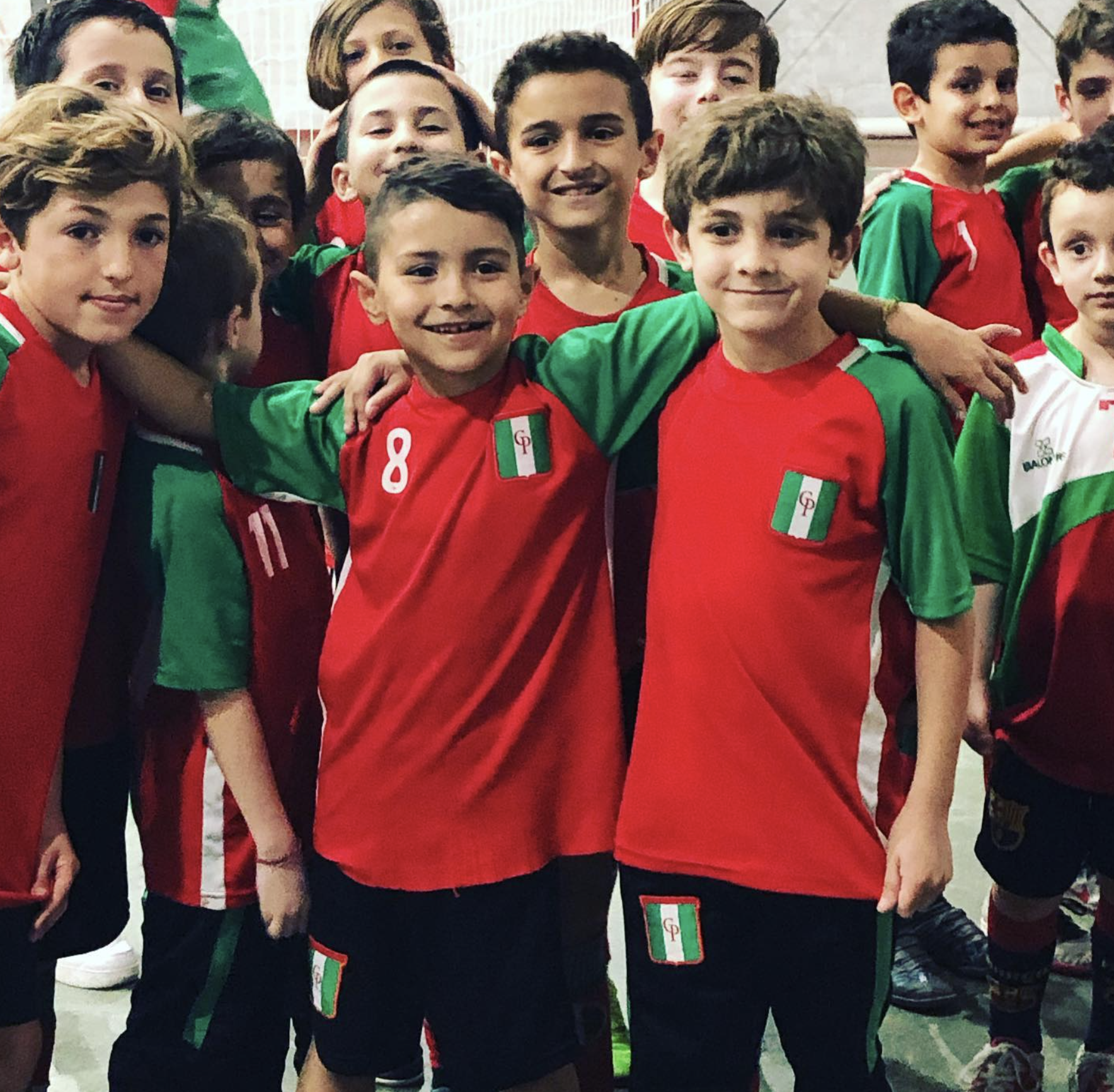 Equipo de Fútbol Infantil en la cancha